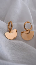 Load image into Gallery viewer, ORLA EARRINGS