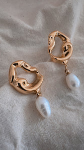 ALESSIA EARRINGS