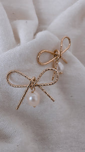 BOW EARRINGS