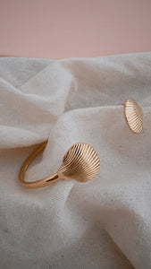 SEASHORE BANGLE