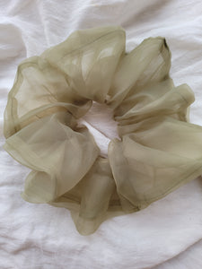 FLEUR OVERSIZED SCRUNCHIE