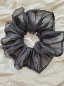 FLEUR OVERSIZED SCRUNCHIE